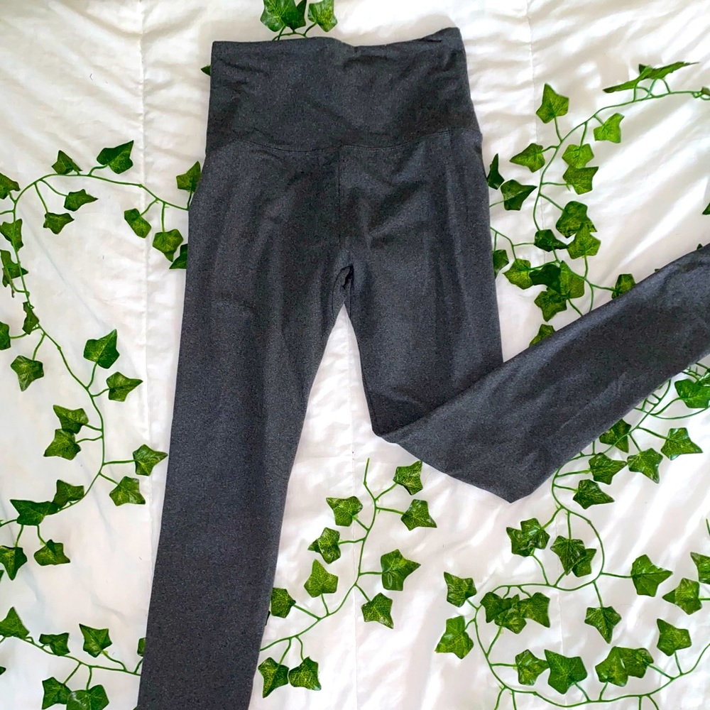 grey leggings